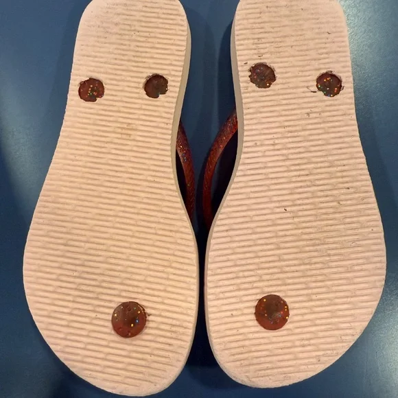 Size 13C/1Y Havaianas Aurora / Sleeping Beauty Flip Flops - Picture 3 of 3
